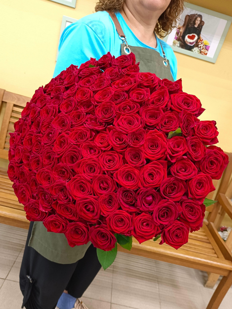 Букет из 101 красной розы, 50 см, Голландия